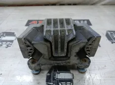 Подушка двигателя Mercedes-Benz Atego 9732400318, задняя