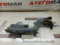 Кронштейн Крыла Mercedes-Benz Atego 9705201533, задний