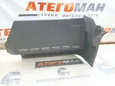 Накладка декоративная Mercedes-Benz Atego 9408460327