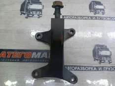 Кронштейн реактивной тяги Mercedes-Benz Atego 28.10.2014 9743250409 1222 924.930, задний левый