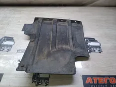 Подкрылок Mercedes-Benz Atego 2006 9738811301 818 ОМ904, передний левый
