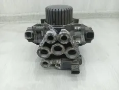 Кран тормозной Mercedes-Benz Atego 20.07.2017 0004208671 816 ОМ934