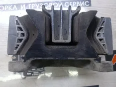Подушка двигателя Mercedes-Benz Atego 28.10.2014 9732400318 1222 924.930, задняя