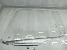 Стекло Двери Mercedes-Benz Atego 20.07.2017 9737200118 816 ОМ934, переднее левое