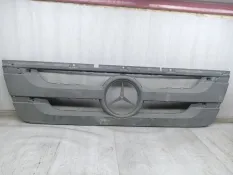 Решетка радиатора Mercedes-Benz Actros 9437514018, передняя