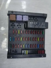 Блок предохранителей Mercedes-Benz Atego 0015433115 8 СЕРИЯ