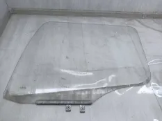 Стекло Двери Mercedes-Benz Atego 9737200118, переднее левое