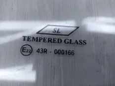 Стекло Двери Mercedes-Benz Atego 9737200247, переднее правое