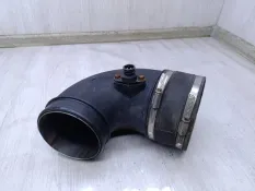 Патрубок Mercedes-Benz Actros 9425282507 MP3 OM 501 LA