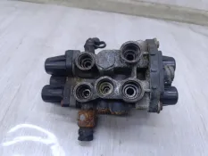 Кран 4-х контурный Mercedes-Benz Atego PRO9340050