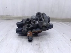 Кран 4-х контурный Mercedes-Benz Atego PRO9340050
