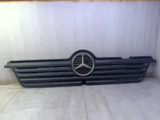 Решетка радиатора Mercedes-Benz Atego 9738800185