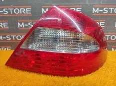 Фонарь задний правый Mercedes-Benz CLK-Class C209