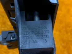 Клемма аккумулятора плюс Audi A1 8X CAX 2012