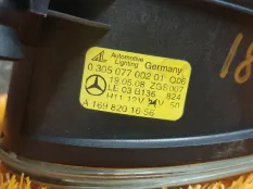 Фара противотуманная правая Mercedes-Benz C-Class