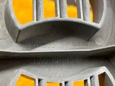 Решетка радиатора Audi A4 B6/8E ALT 2004