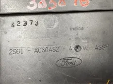 Накладка центральной консоли передняя правая Ford