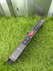 Кнопка аварийной сигнализации Land Rover Discovery