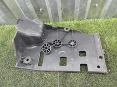 Подставка под аккумулятор Land Rover Range Rover
