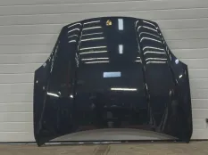 капот Porsche Cayenne
