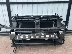 Кассета радиаторов (середина ) Volkswagen Touareg R-Line